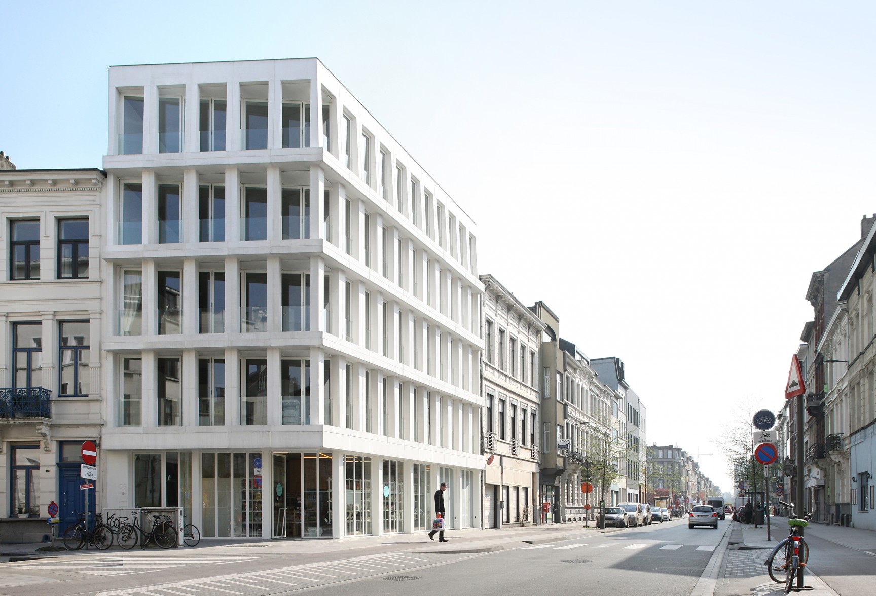 Unités résidentielles et professionnelles Montigny Anvers